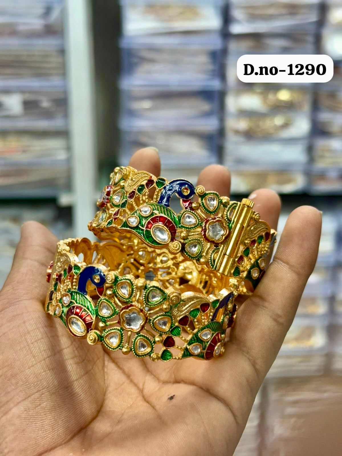 Luxury Gold Finish Rajwadi Bangles RB30