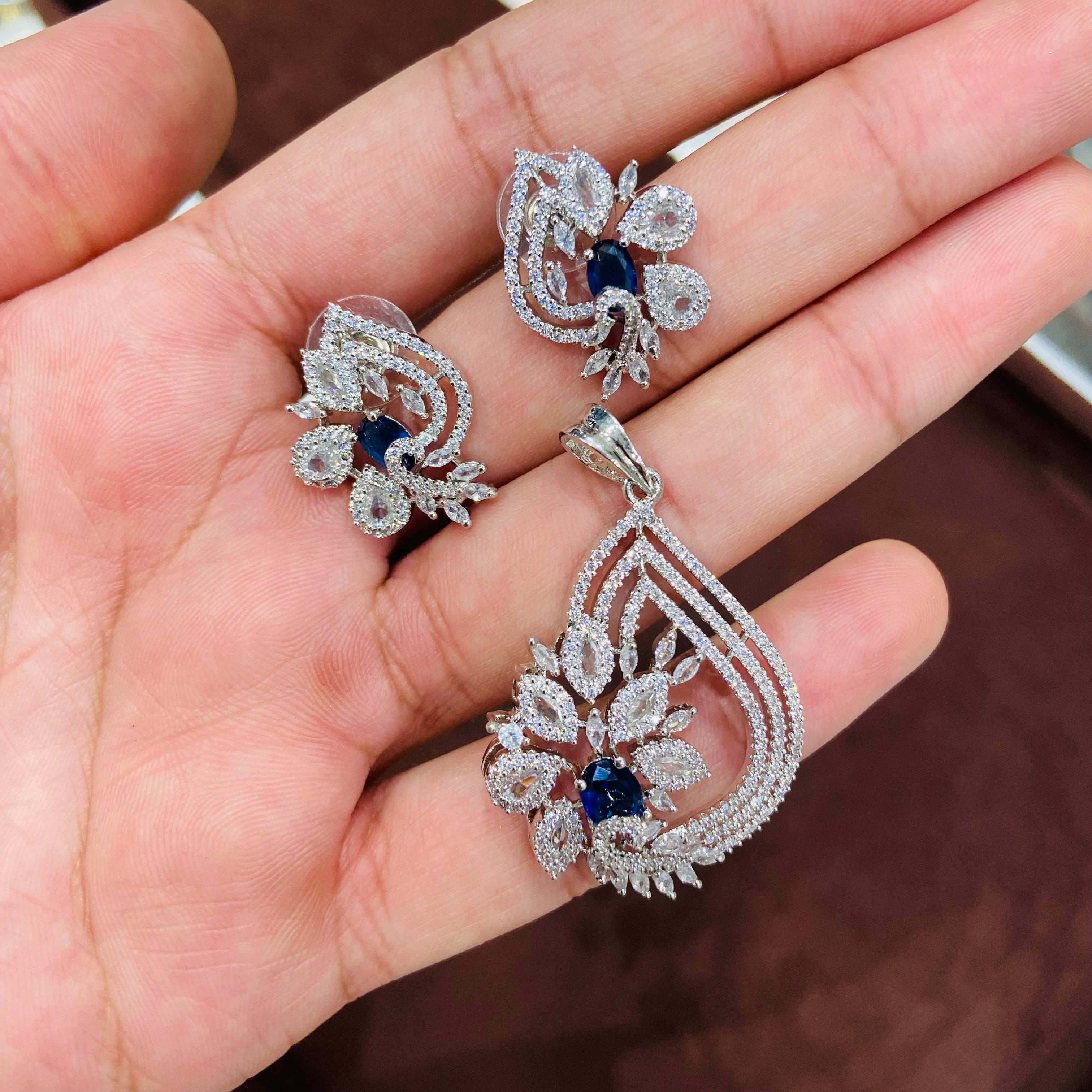 Classic AD Pendant Necklace Set with Earrings - PS09