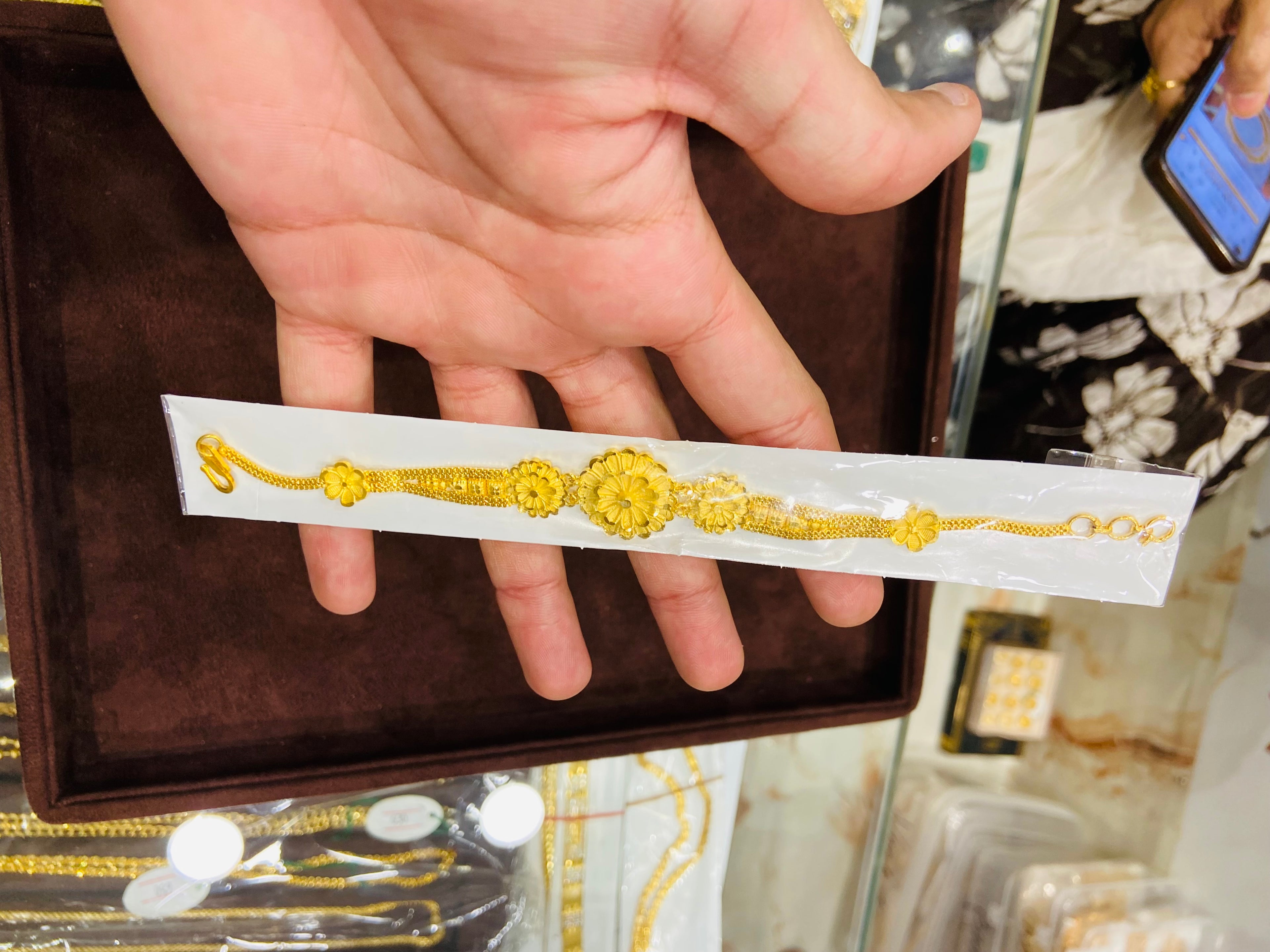 Female Gold Bracelet - FBR01