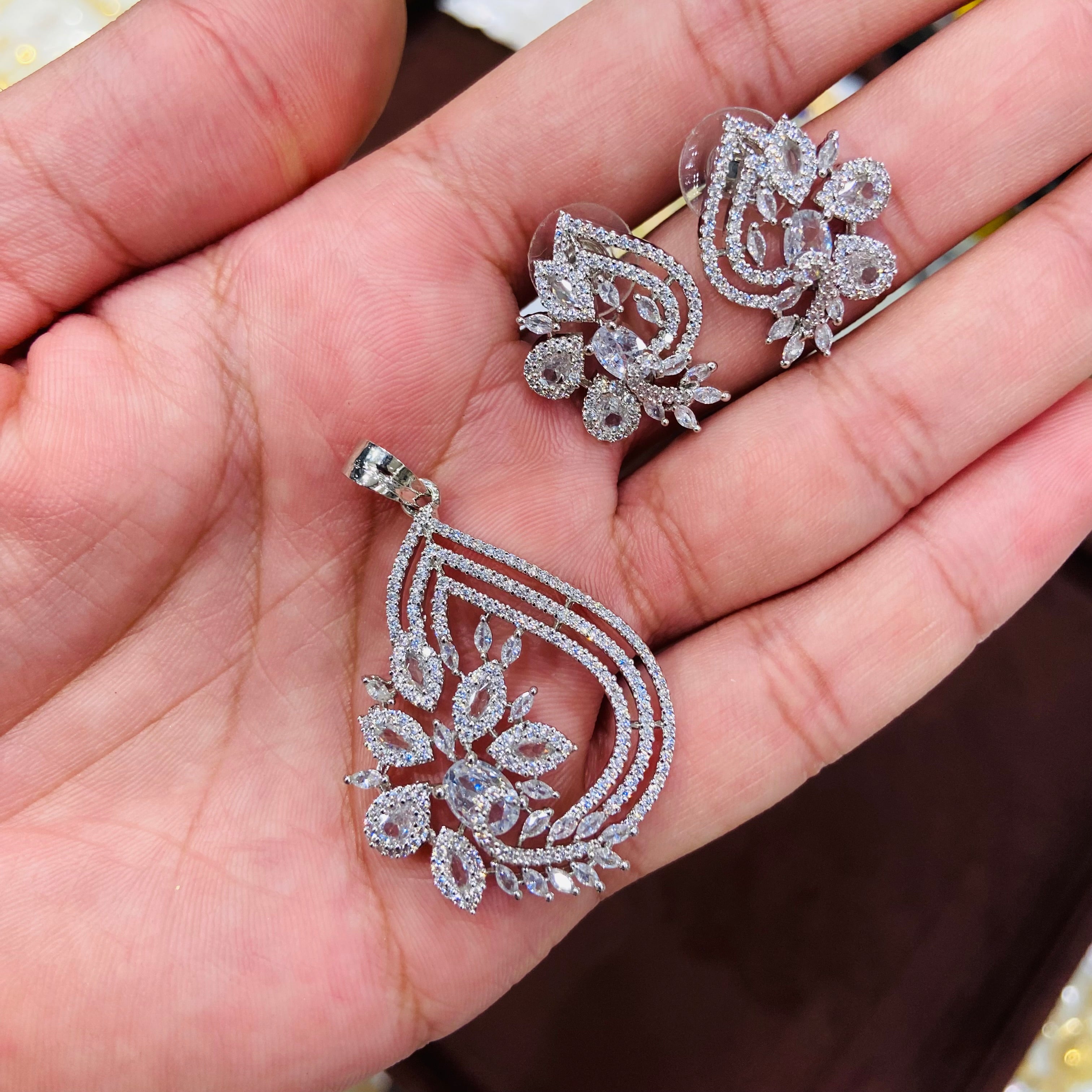 Traditional Pendant Set with American Diamond - PS08