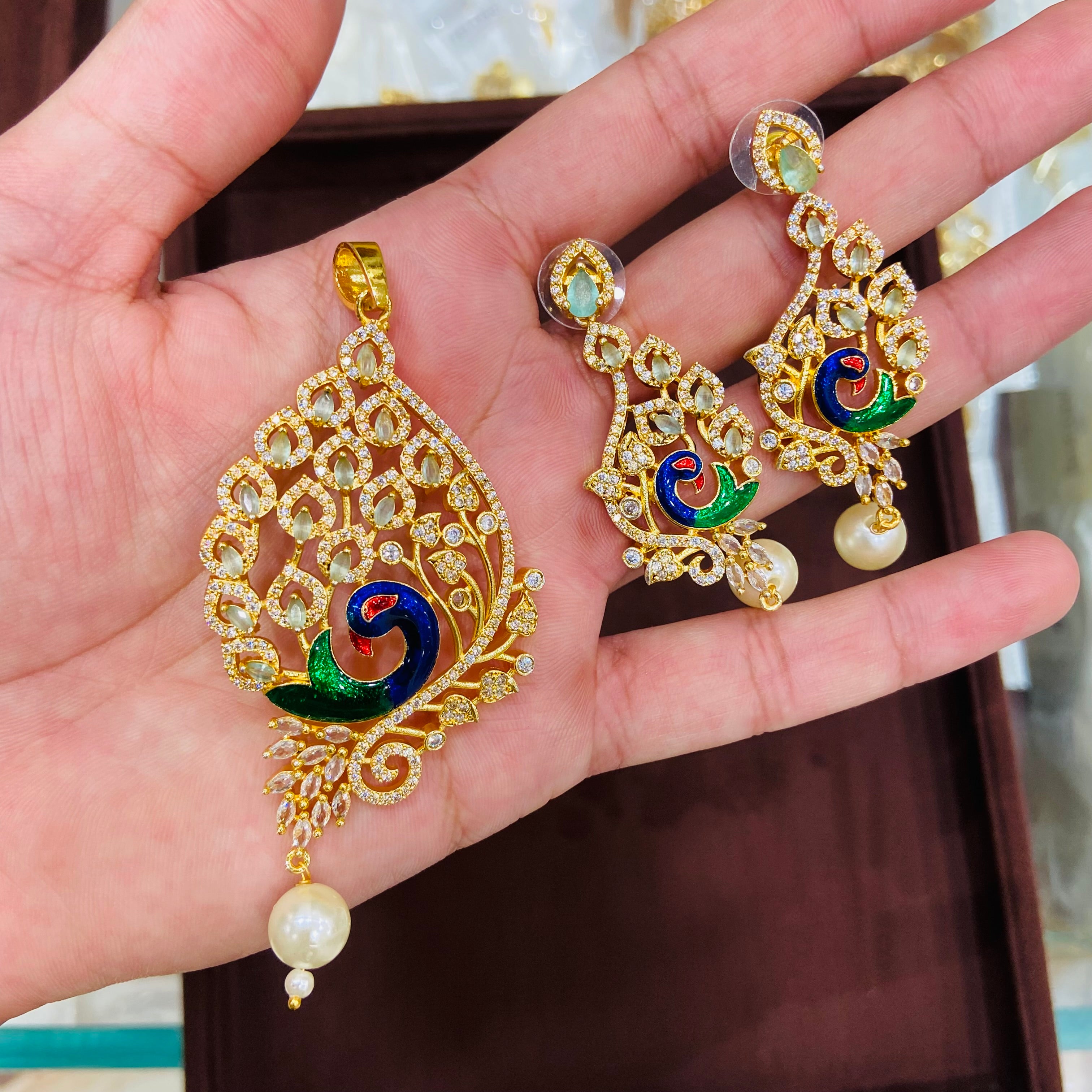 Royal mor AD Pendant Set with Earrings - PS16