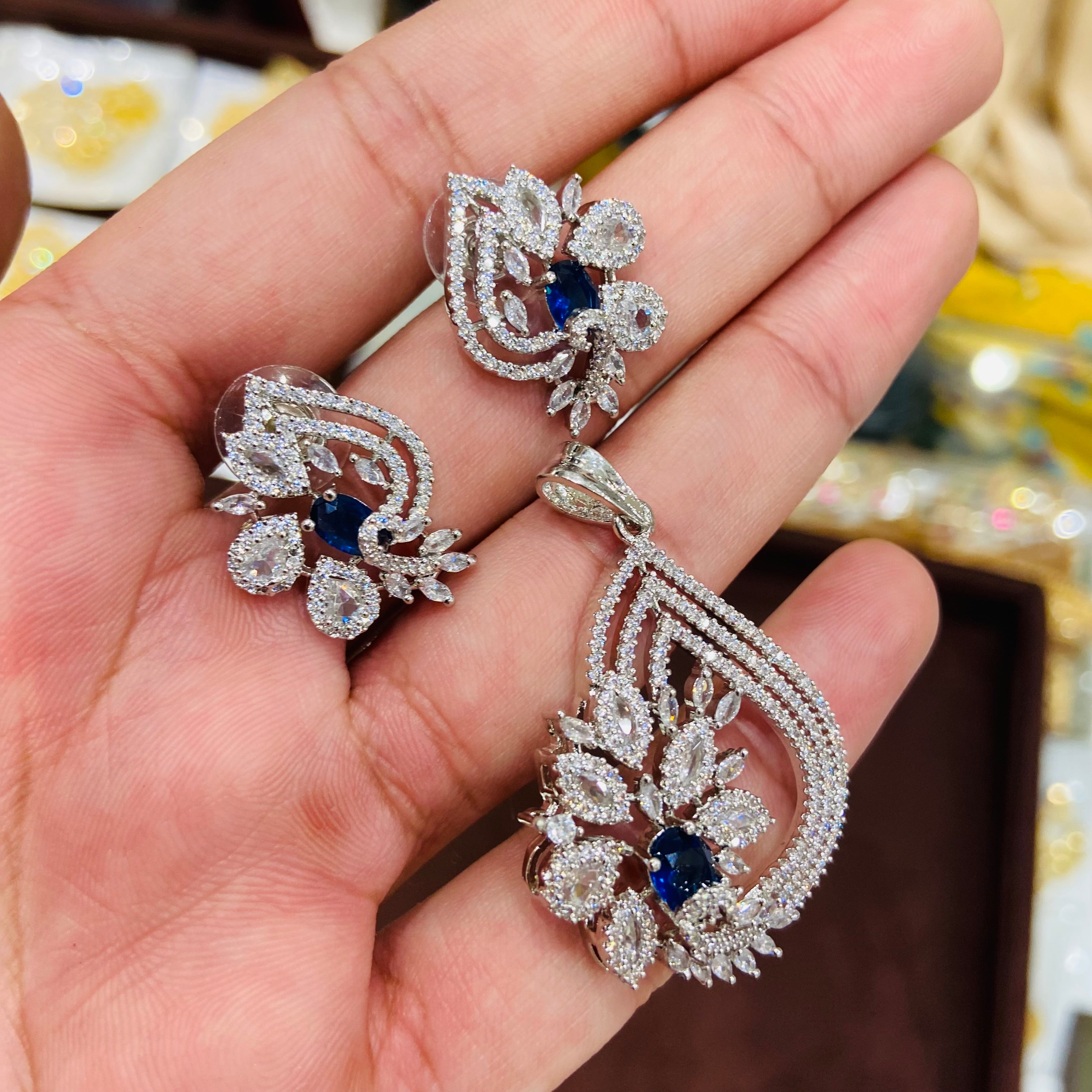 Classic AD Pendant Necklace Set with Earrings - PS09