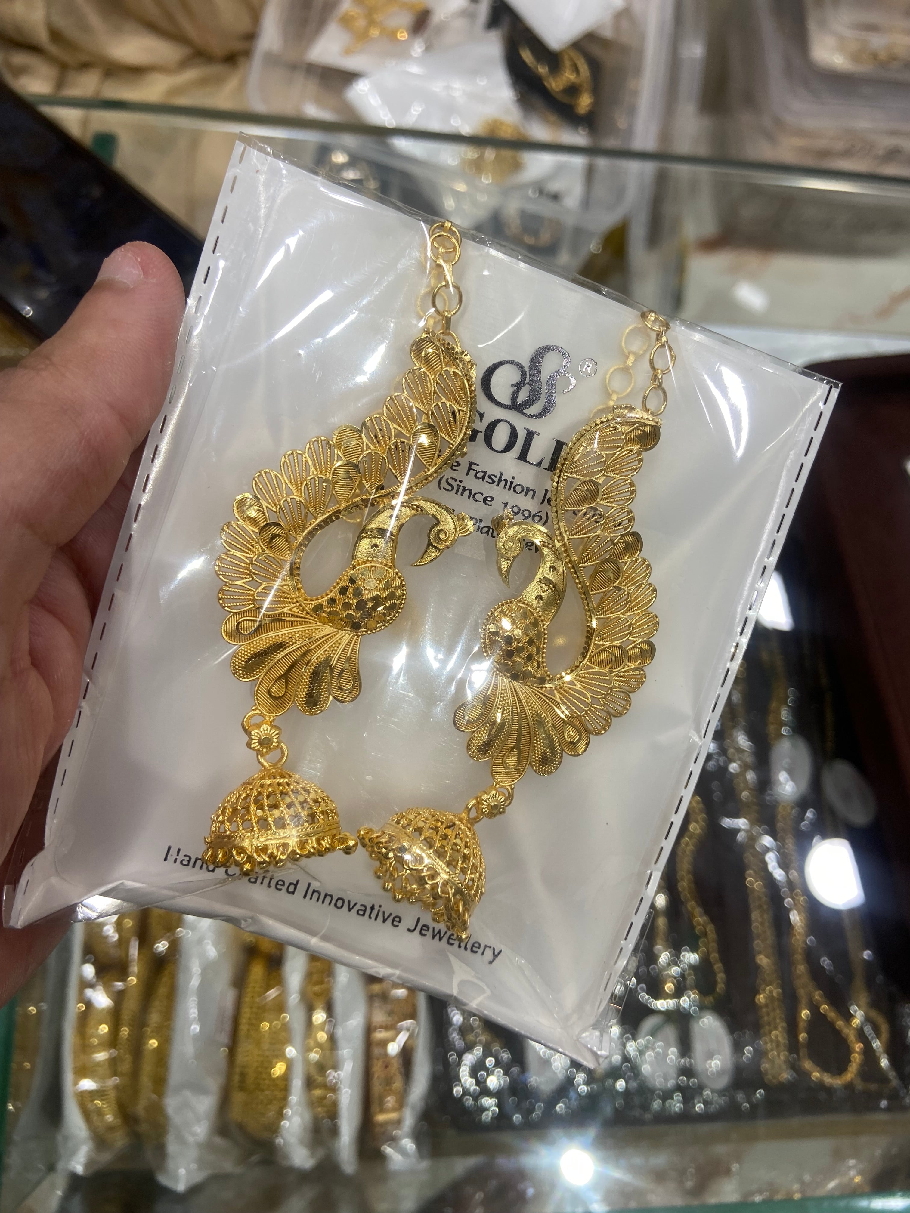 1 Gram Gold Finish Mor Earrings for Women ER45