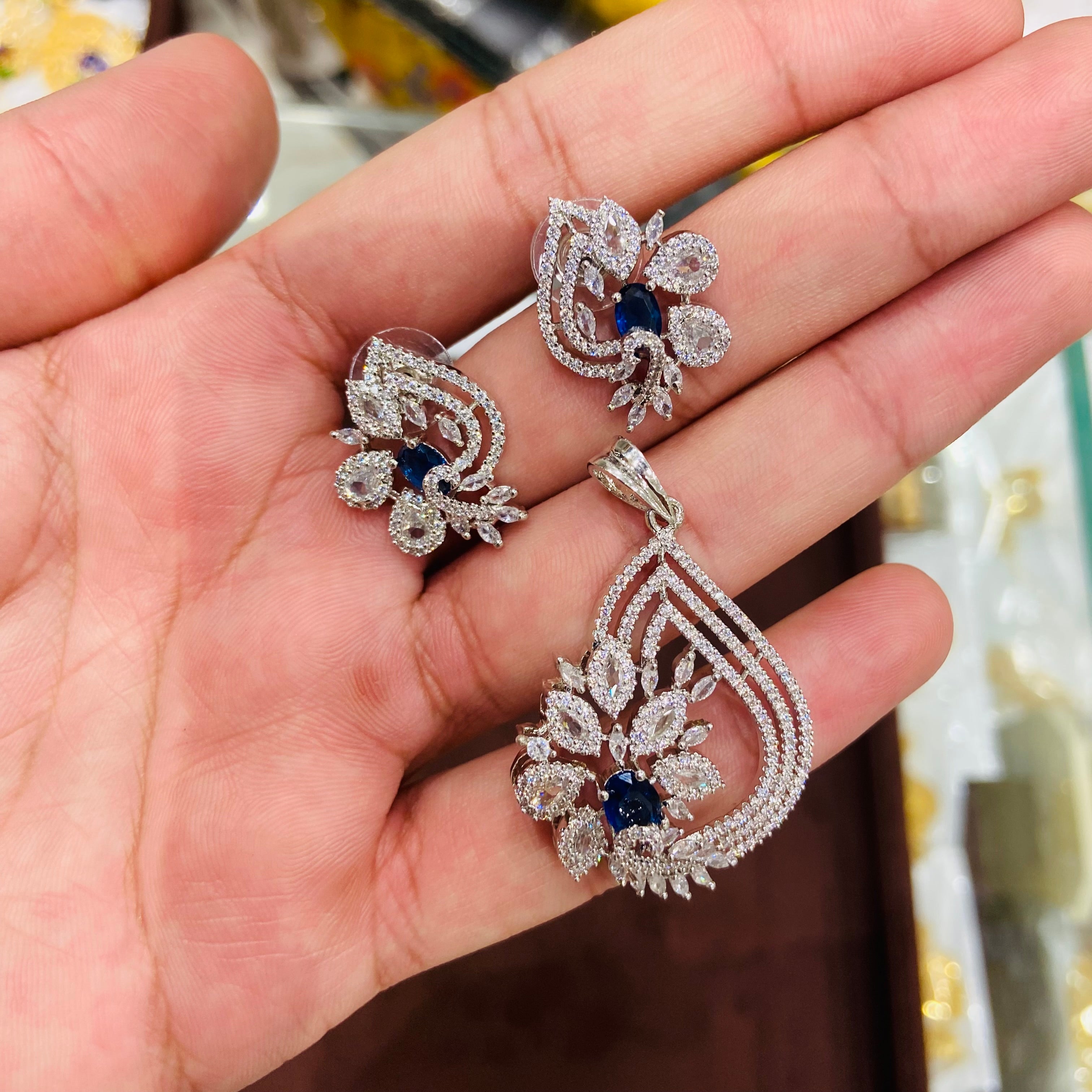 Classic AD Pendant Necklace Set with Earrings - PS09
