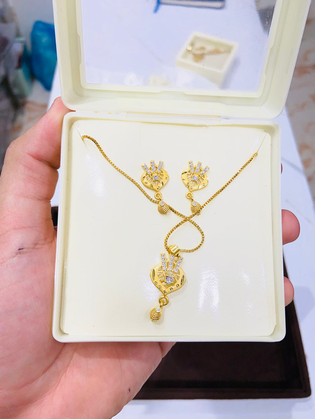 Daily Wear Pendant Set in Jaunpur