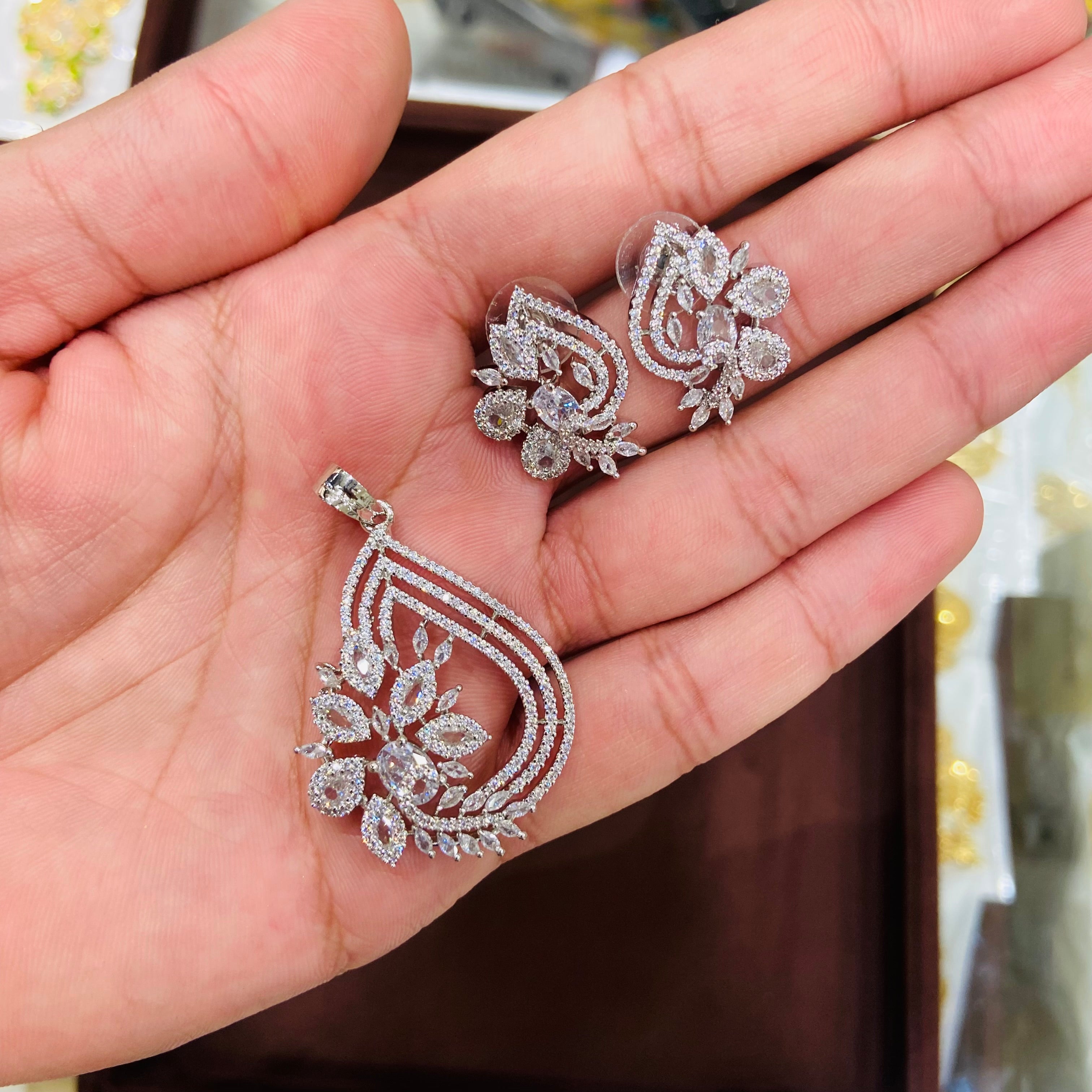 Traditional Pendant Set with American Diamond - PS08