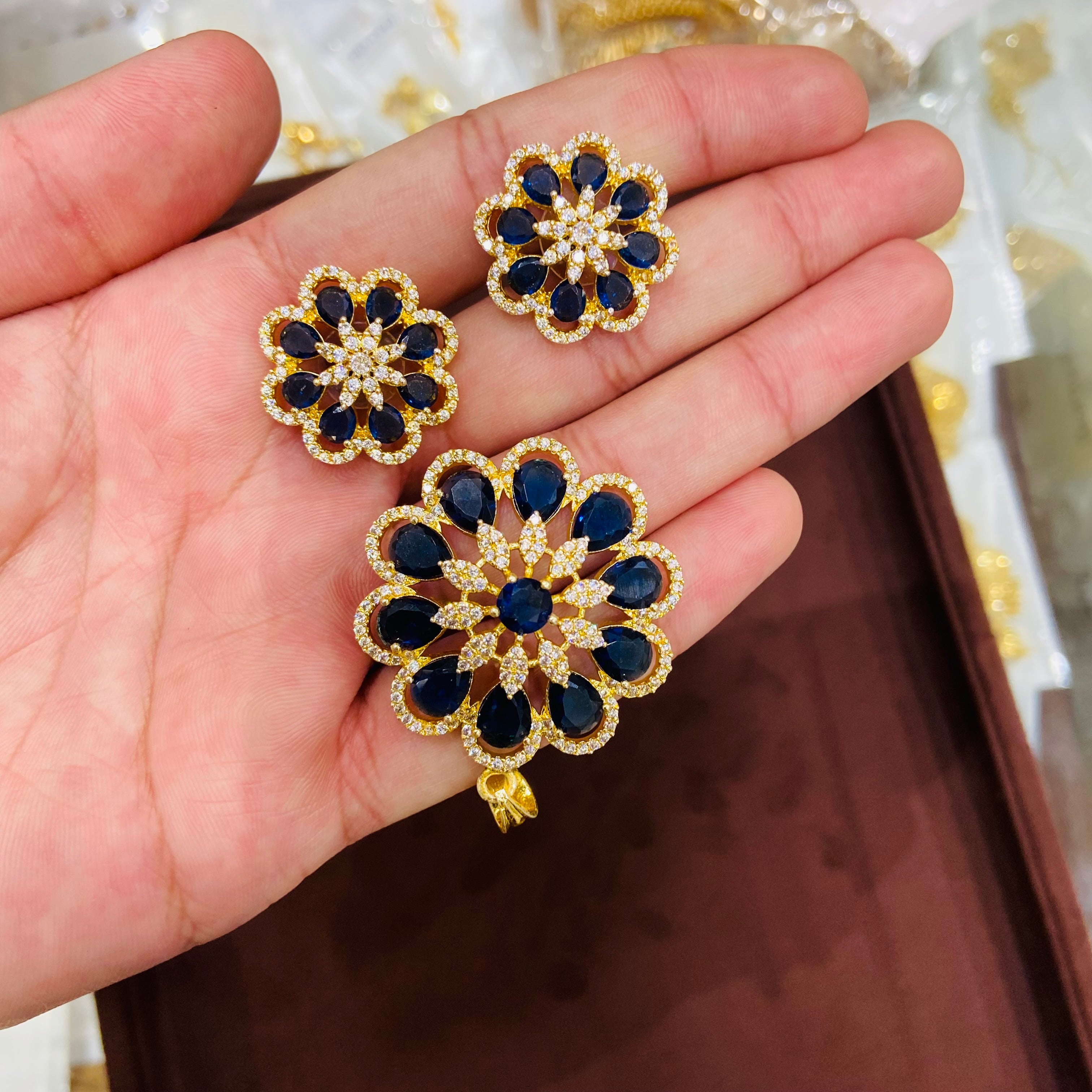 Classy AD Pendant Necklace Set with Earrings - PS12