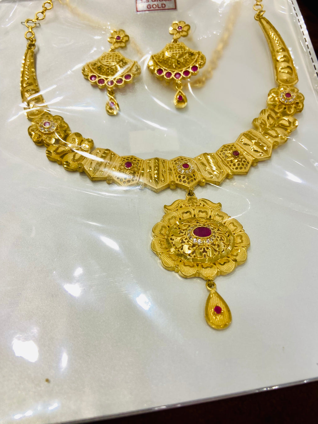 Elegant Gold Polish Necklace Set – NS02