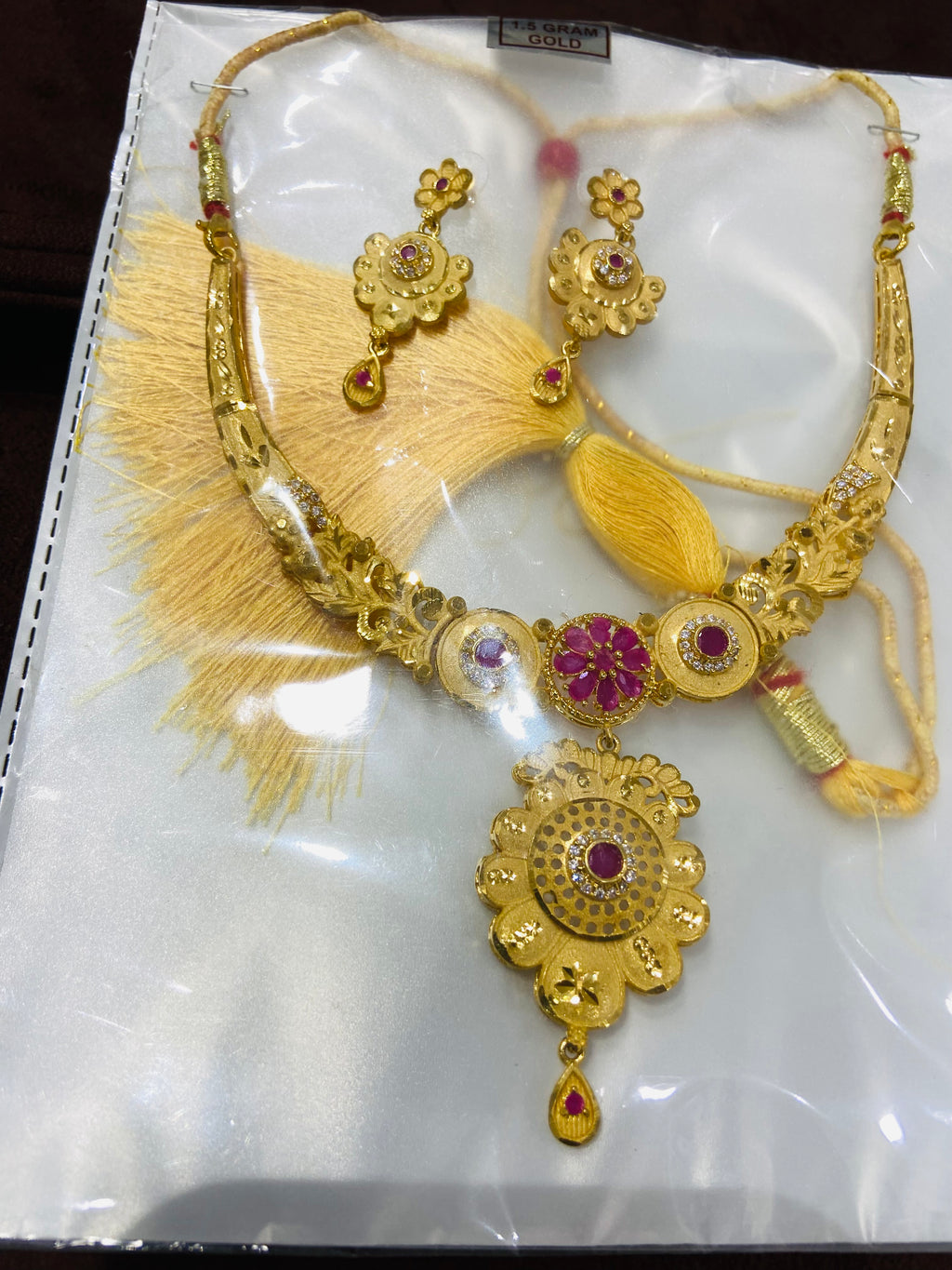 Stylish Women’s Necklace Set – NS06
