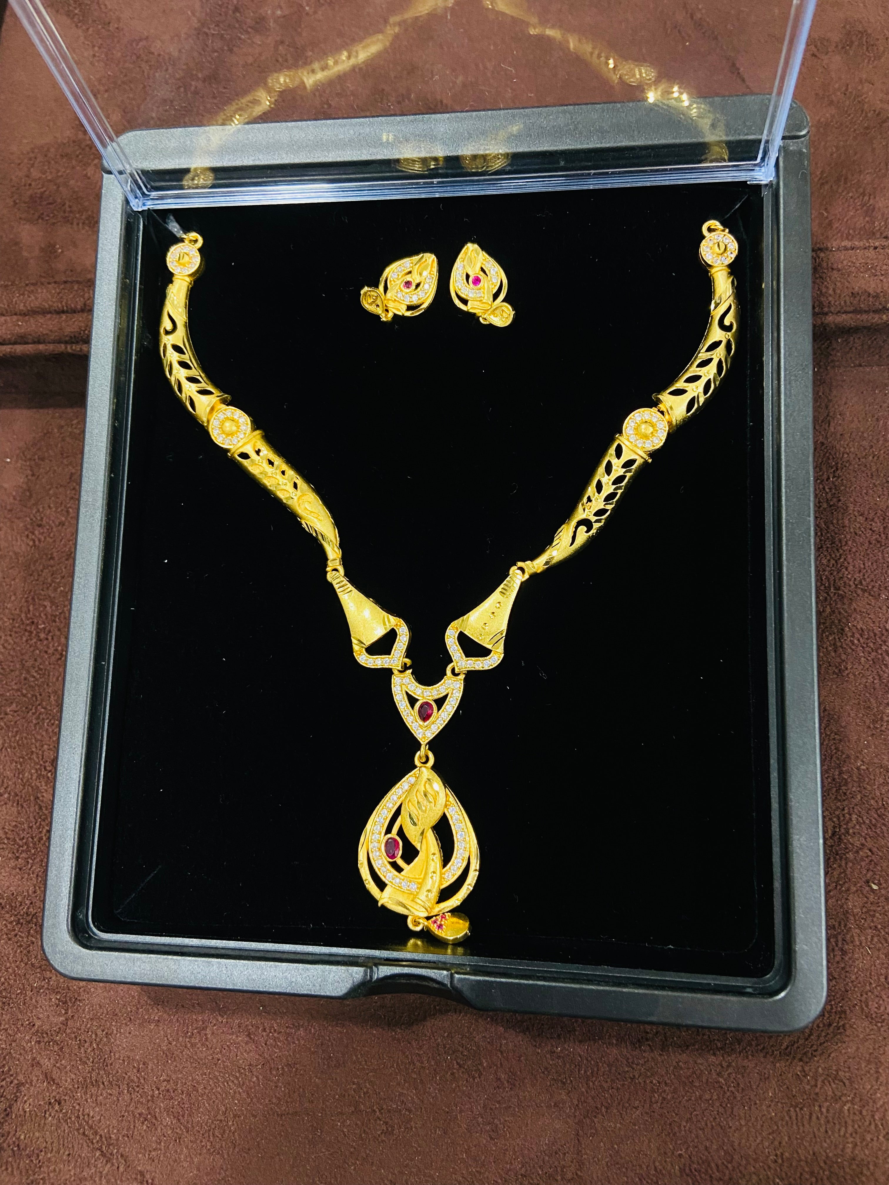 Traditional Heart Design Necklace Set – NS25