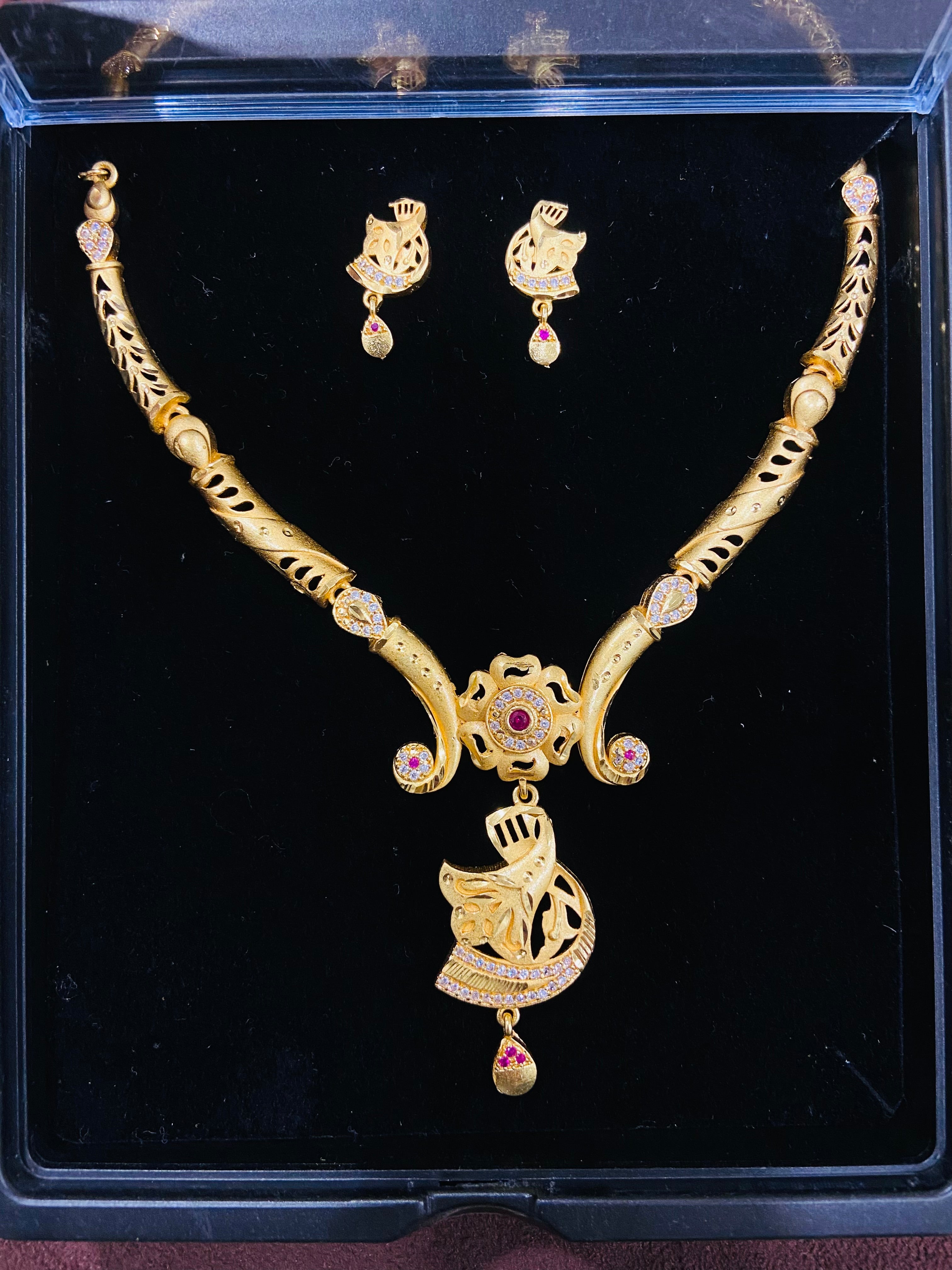 Ruby Finish Gold Polish Necklace – NS26