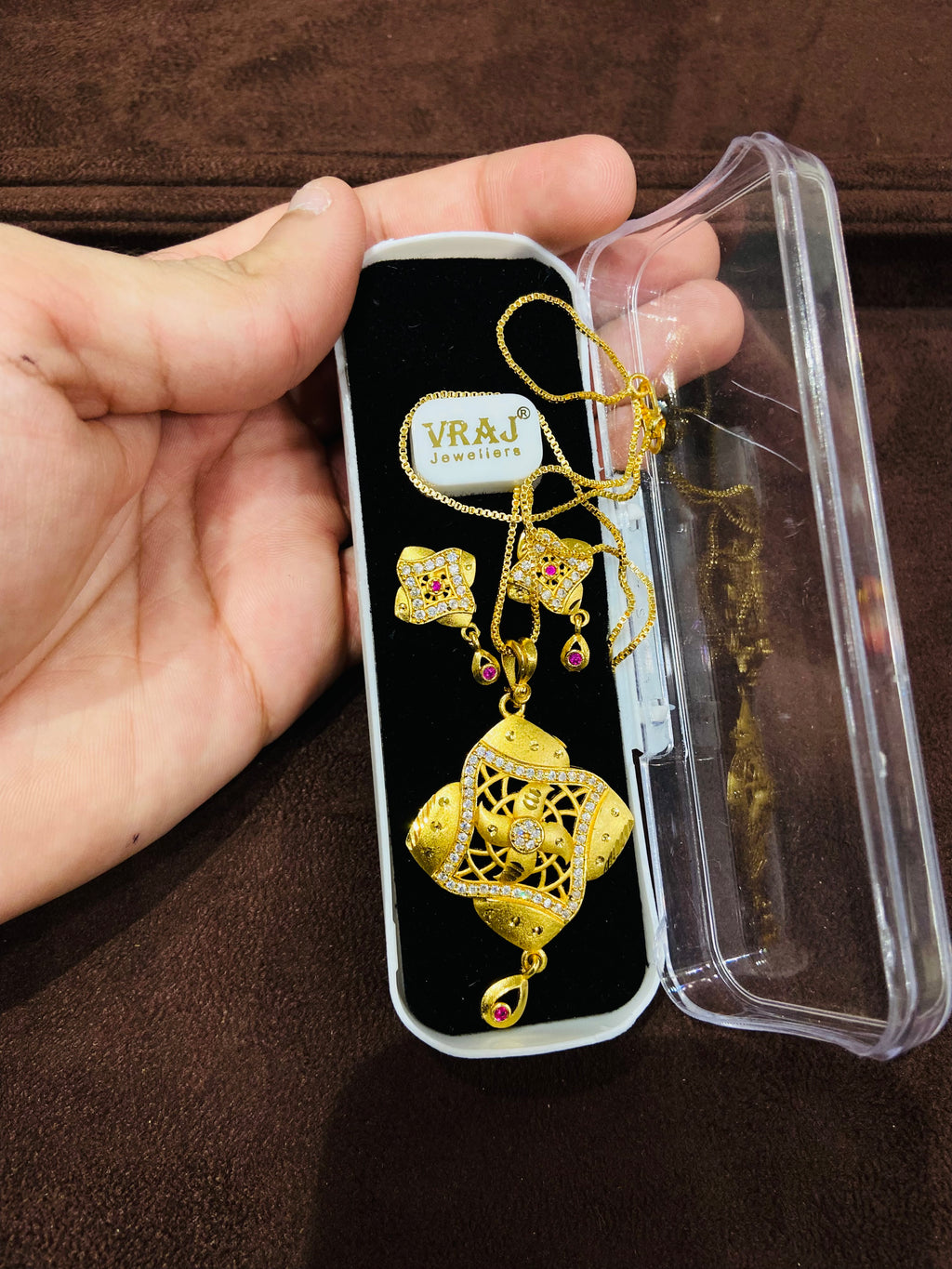 Elegant Pendant Set for Women PS04