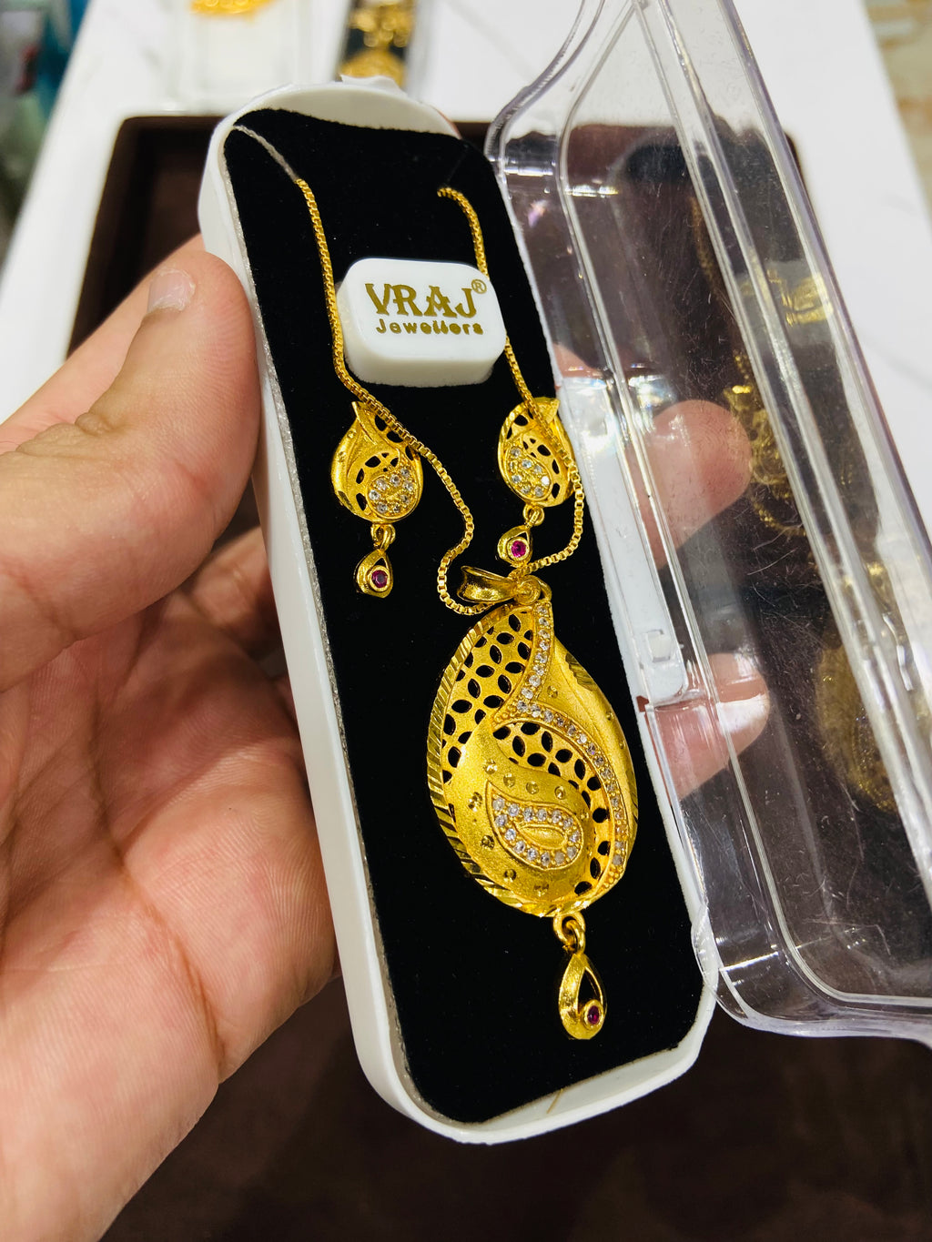 Wedding Collection Pendant Set in Jaunpur PS05
