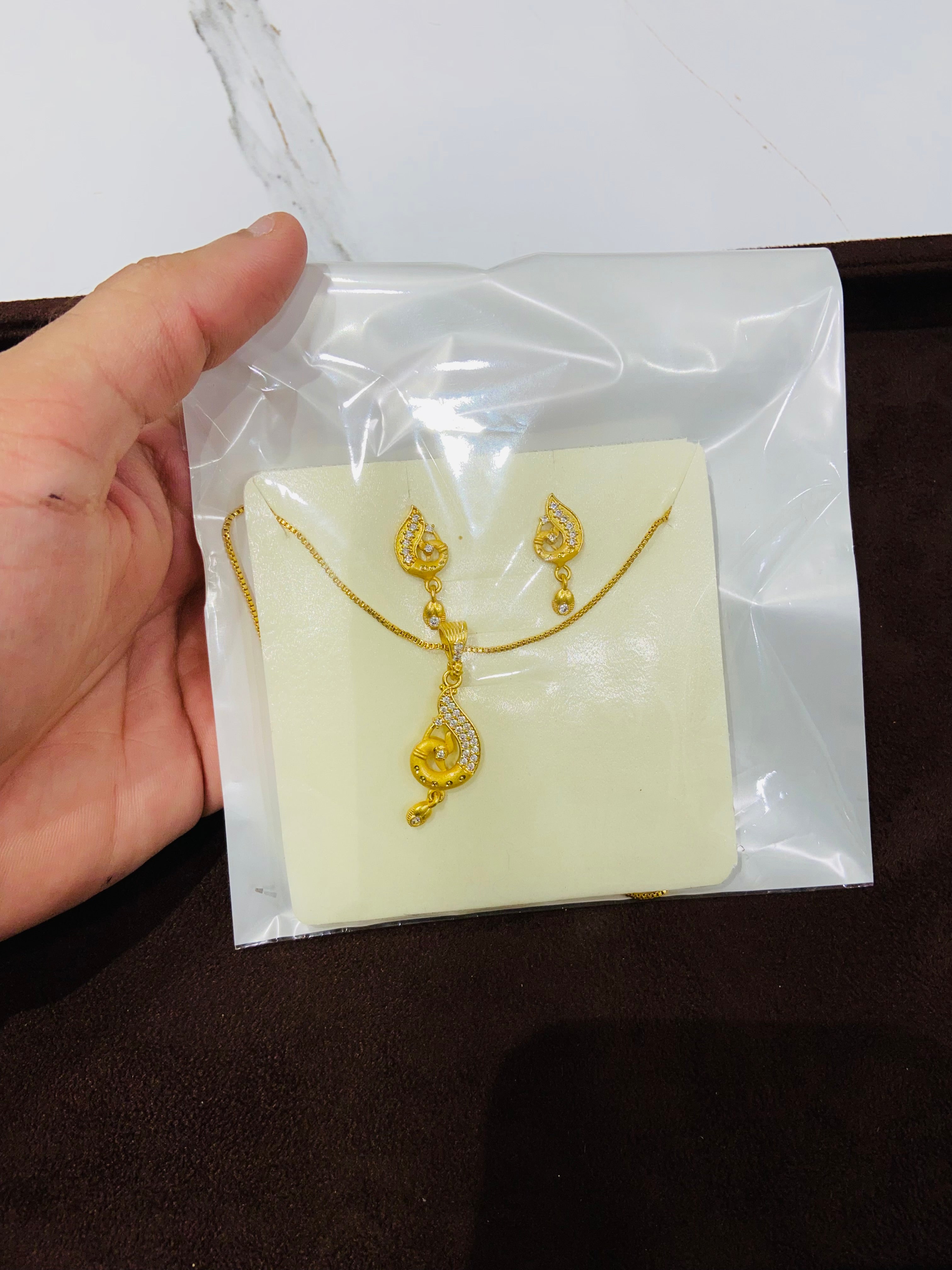 Lightweight Pendant Set with Chain PS12