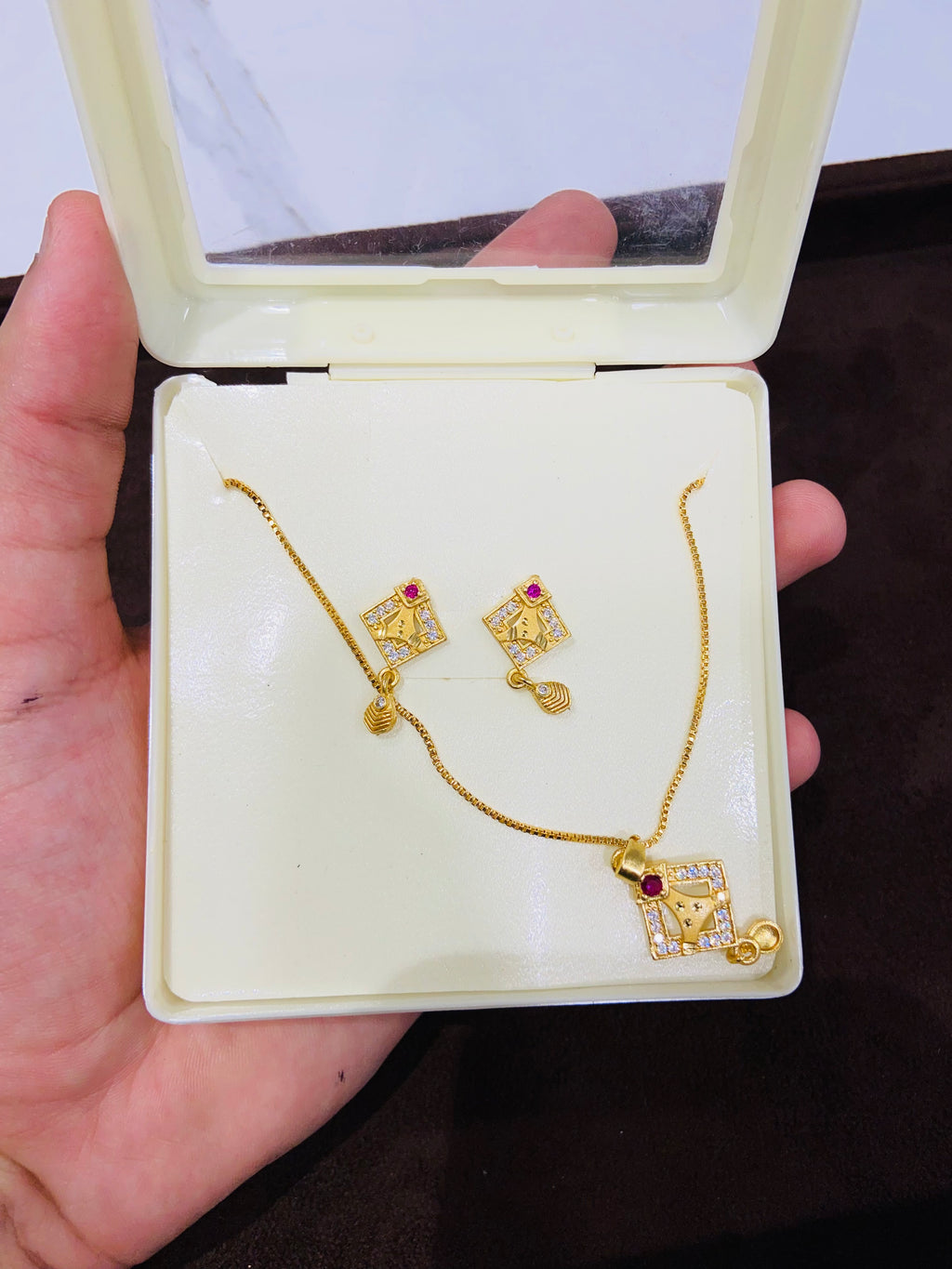 Latest Pendant Set Design PS13