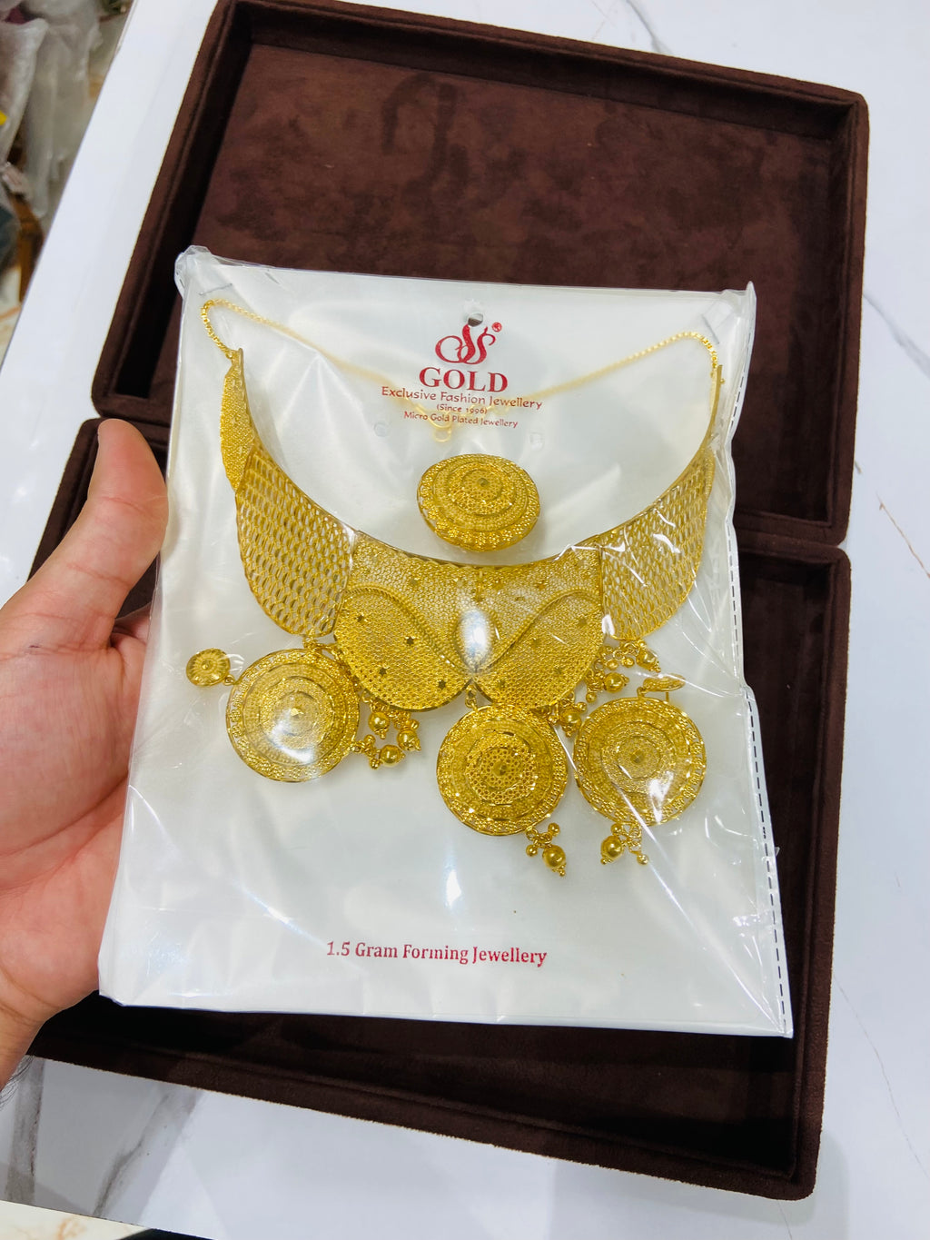 1 Gram Gold Choker Set with Earrings CS05
