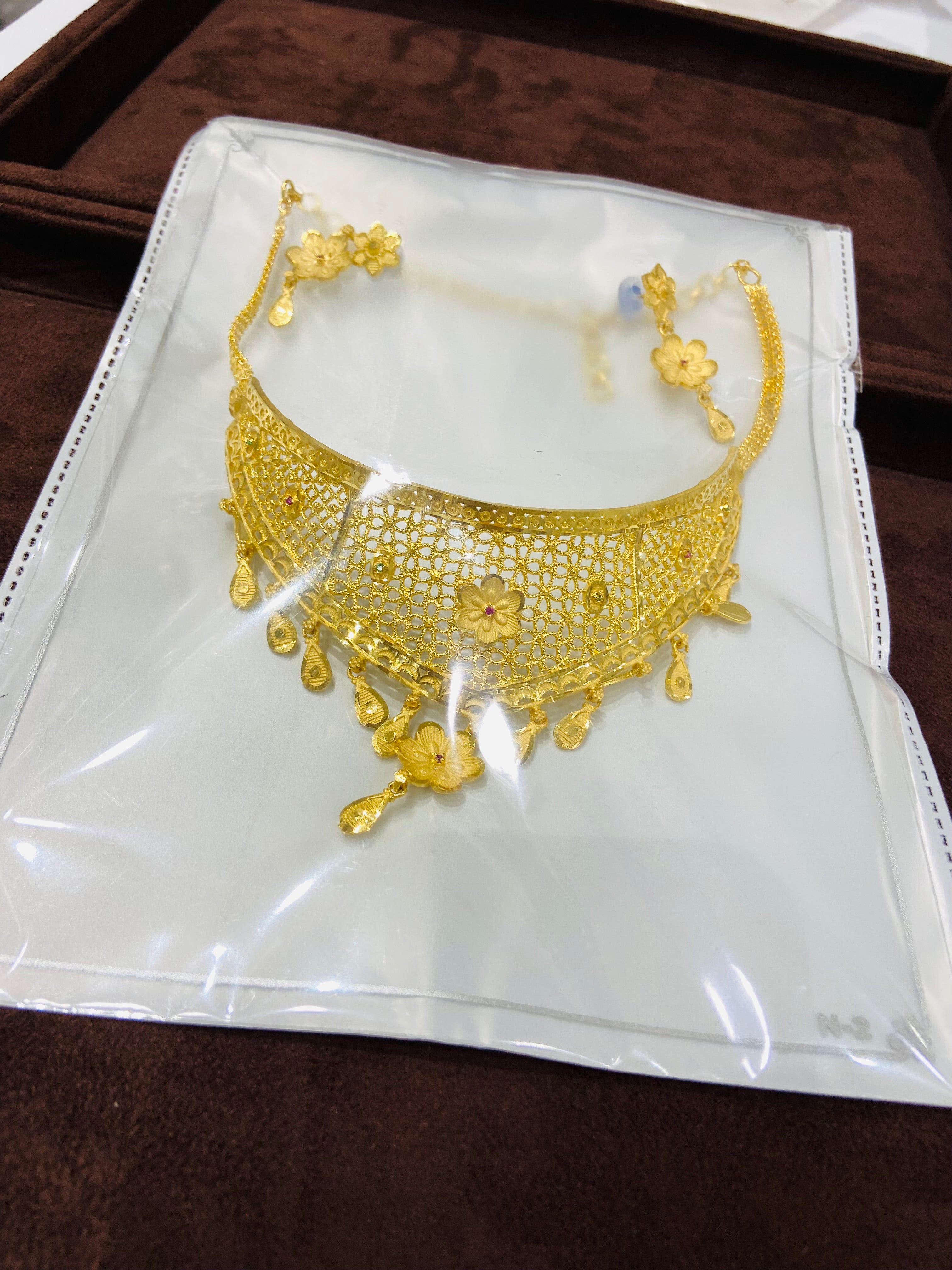 Party Wear Gold Choker Set CS06