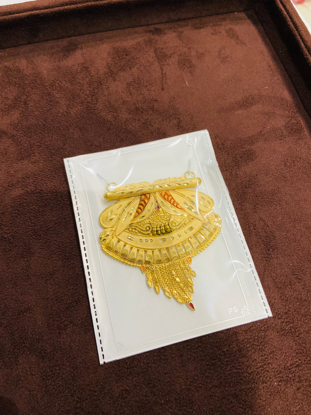 Gold Polish Pendant for Women LK09