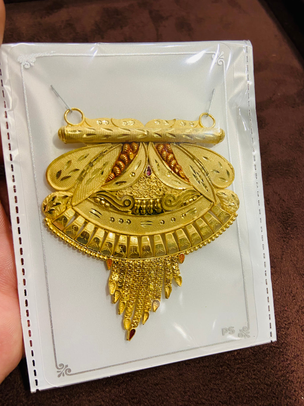 Gold Polish Pendant for Women LK09