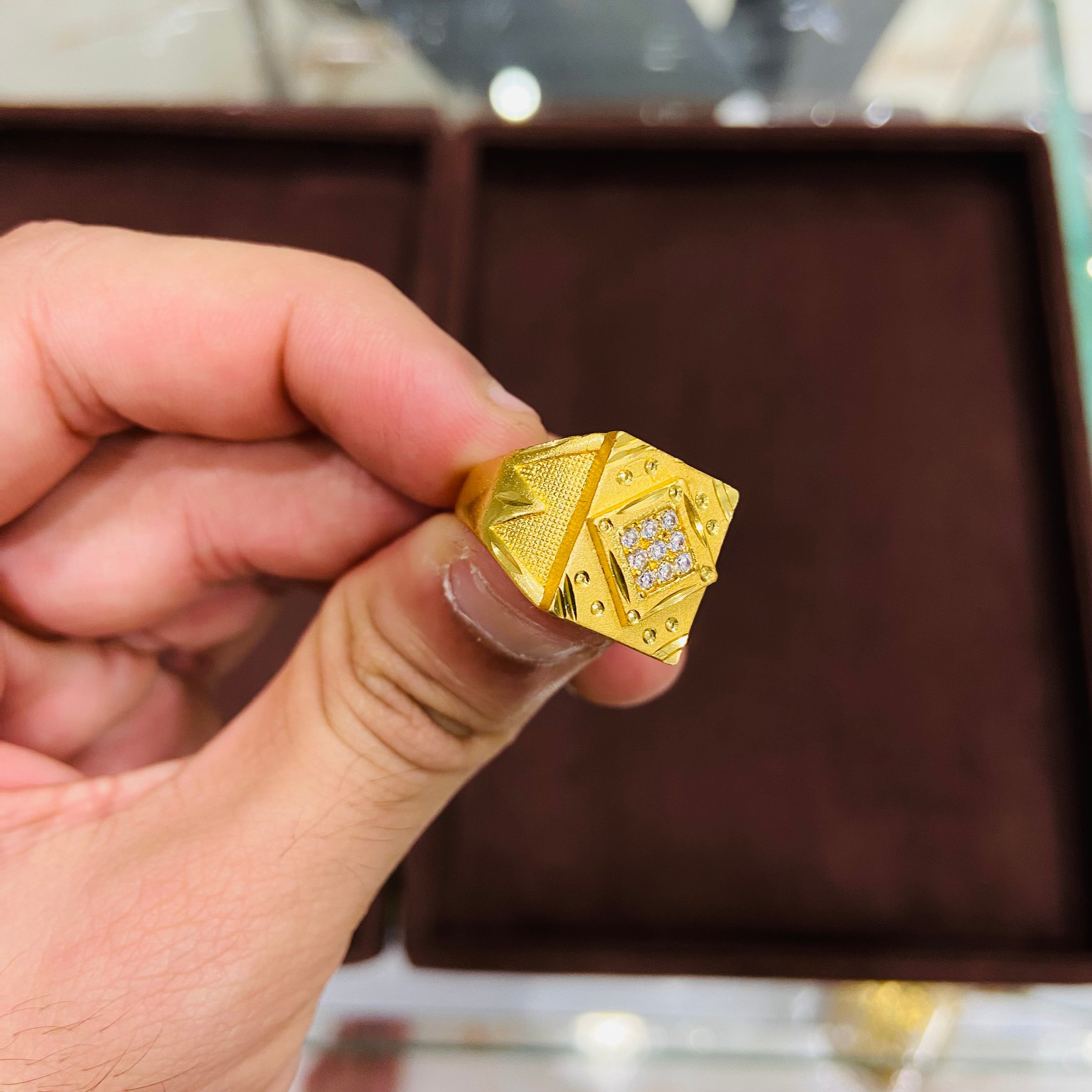 Designer Gold Men’s Ring MR02