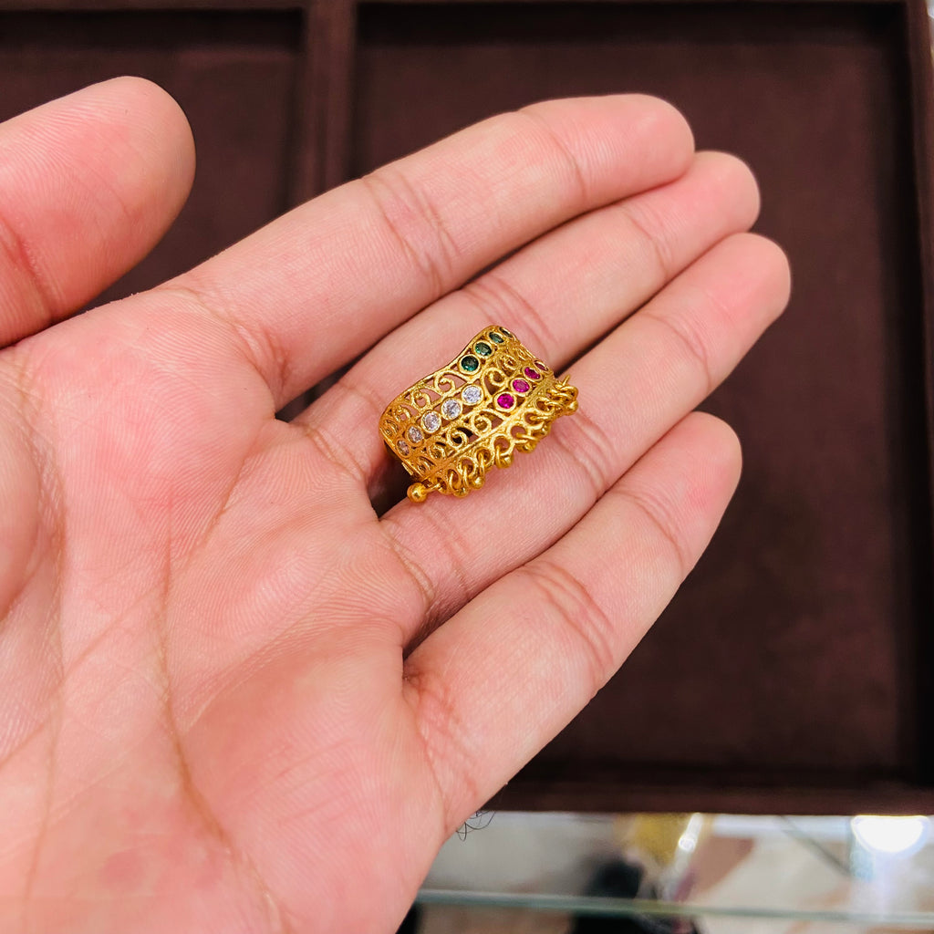 Elegant Ladies Ring Design FR16
