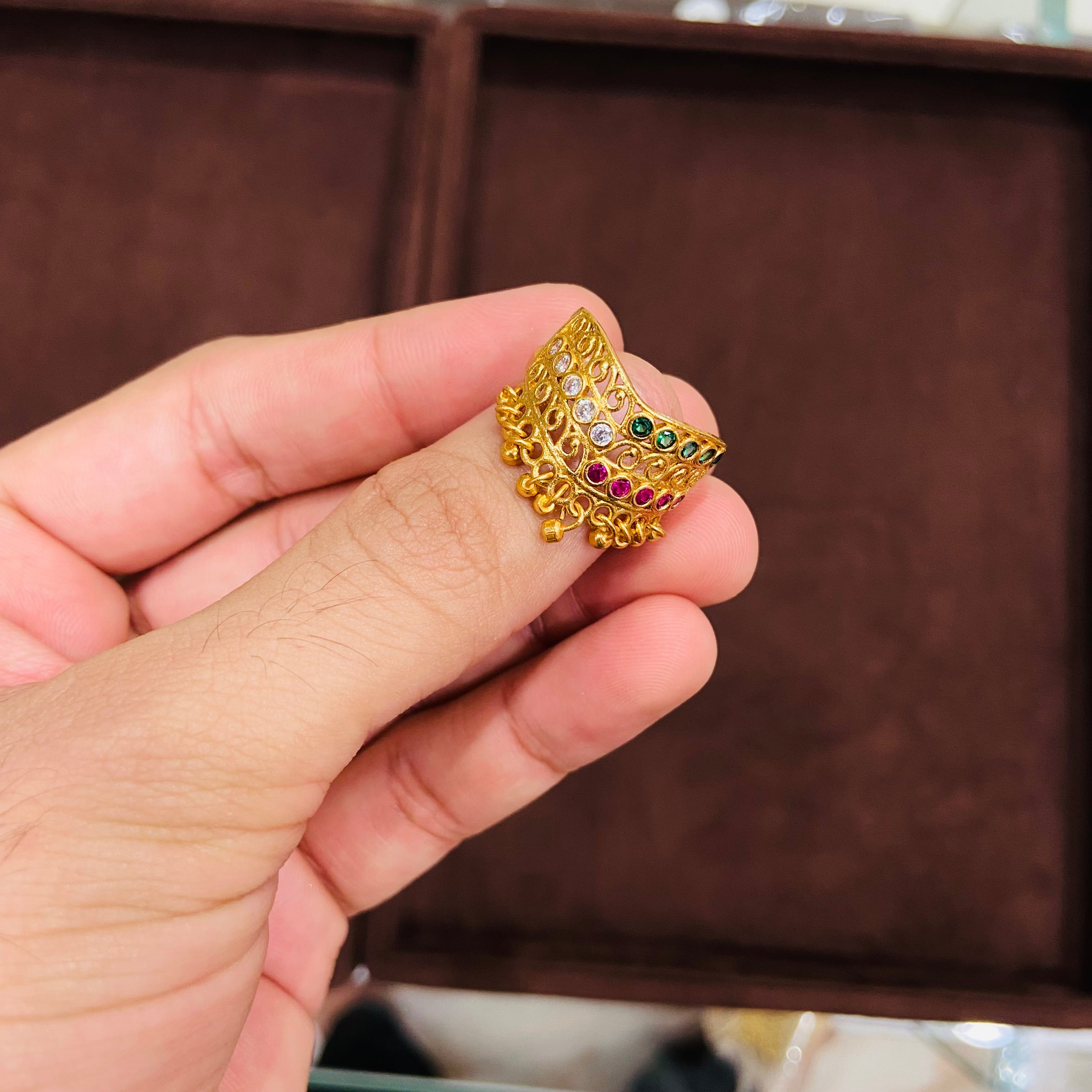 Elegant Ladies Ring Design FR16