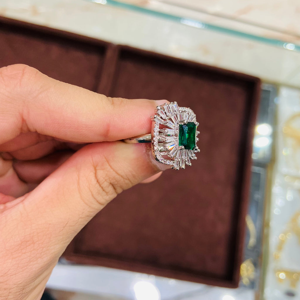 Premium Ladies Green Diamond Ring - ADR22