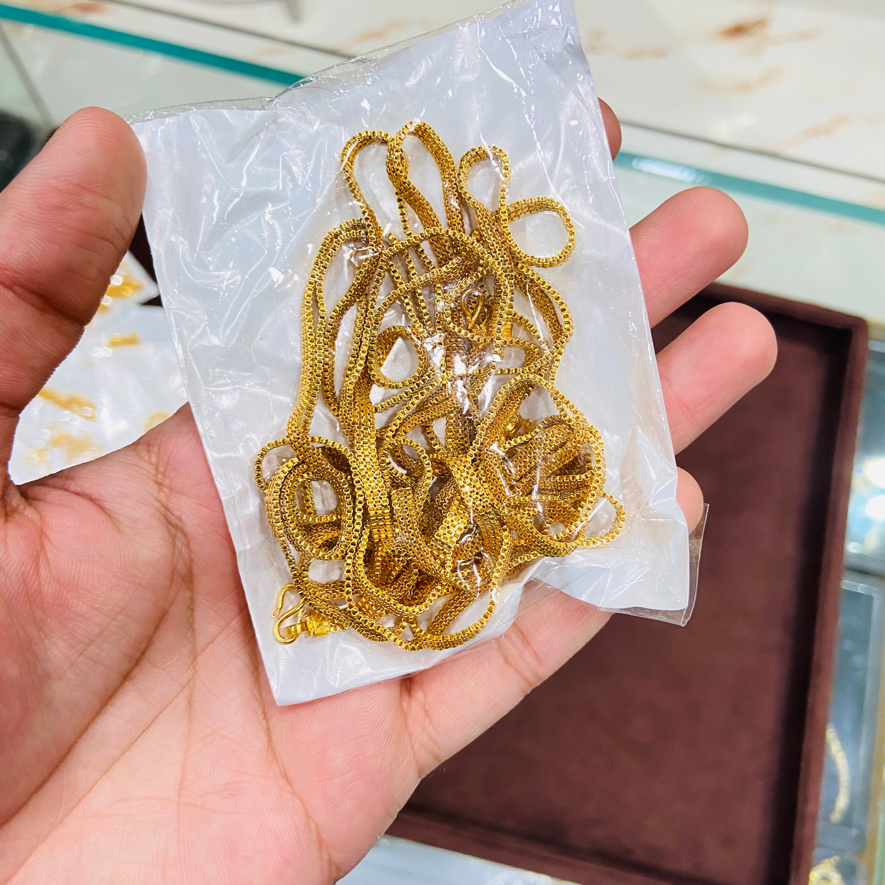 Premium Unisex Gold Chain - CH06