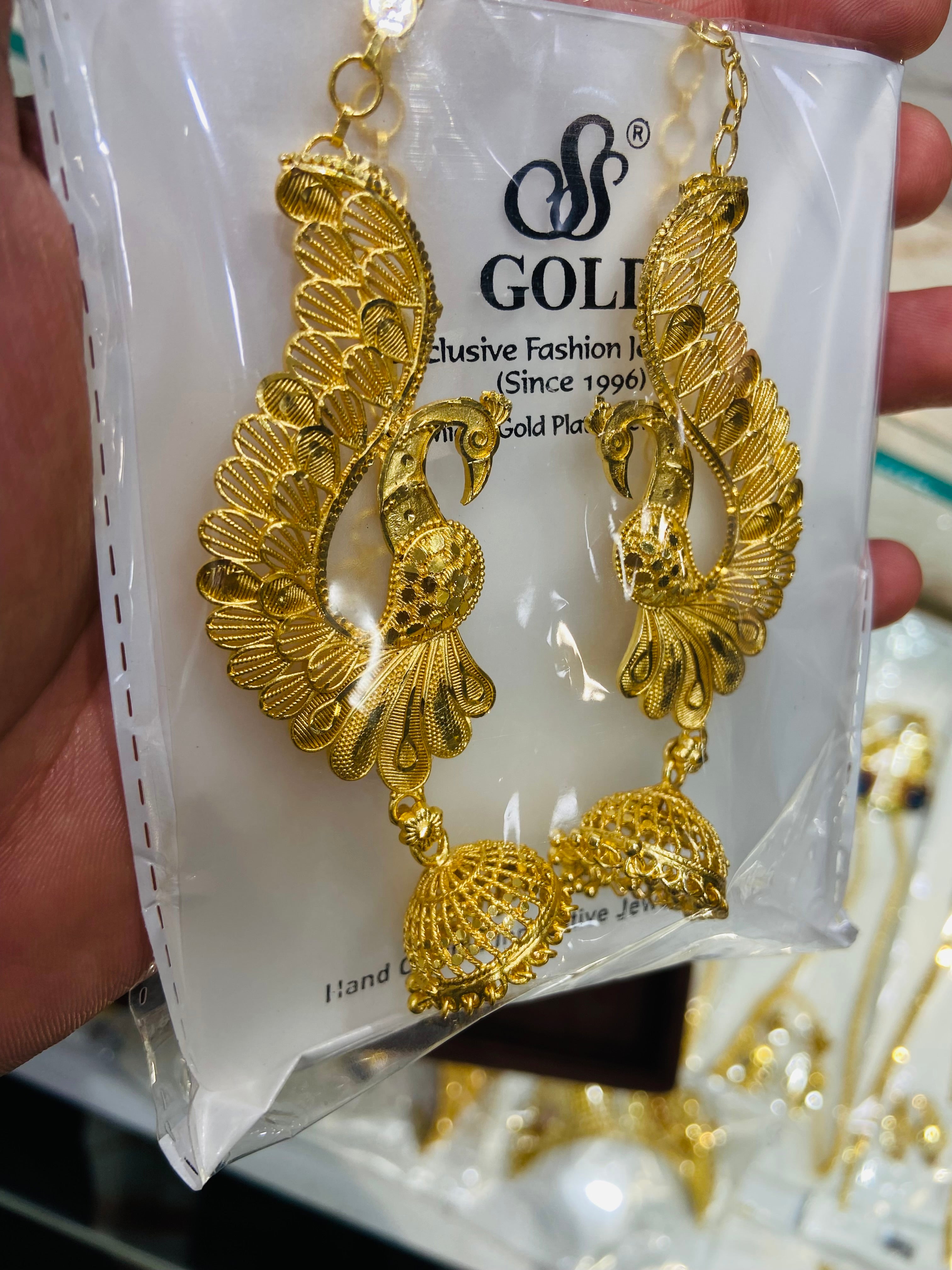 Elegant Gold Earrings for Women - ER04