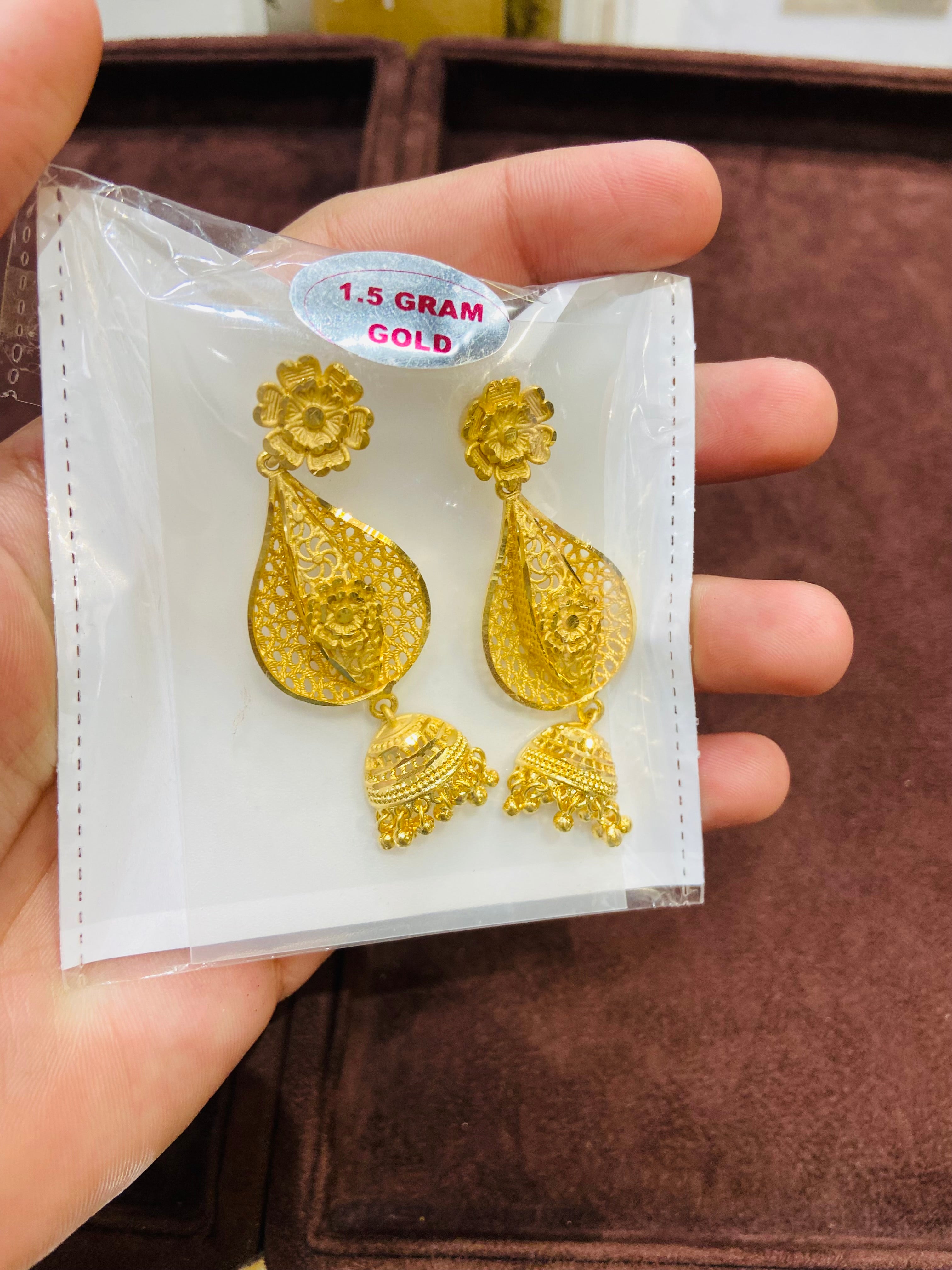 Traditional Ladies Gold Jhumka - ER15