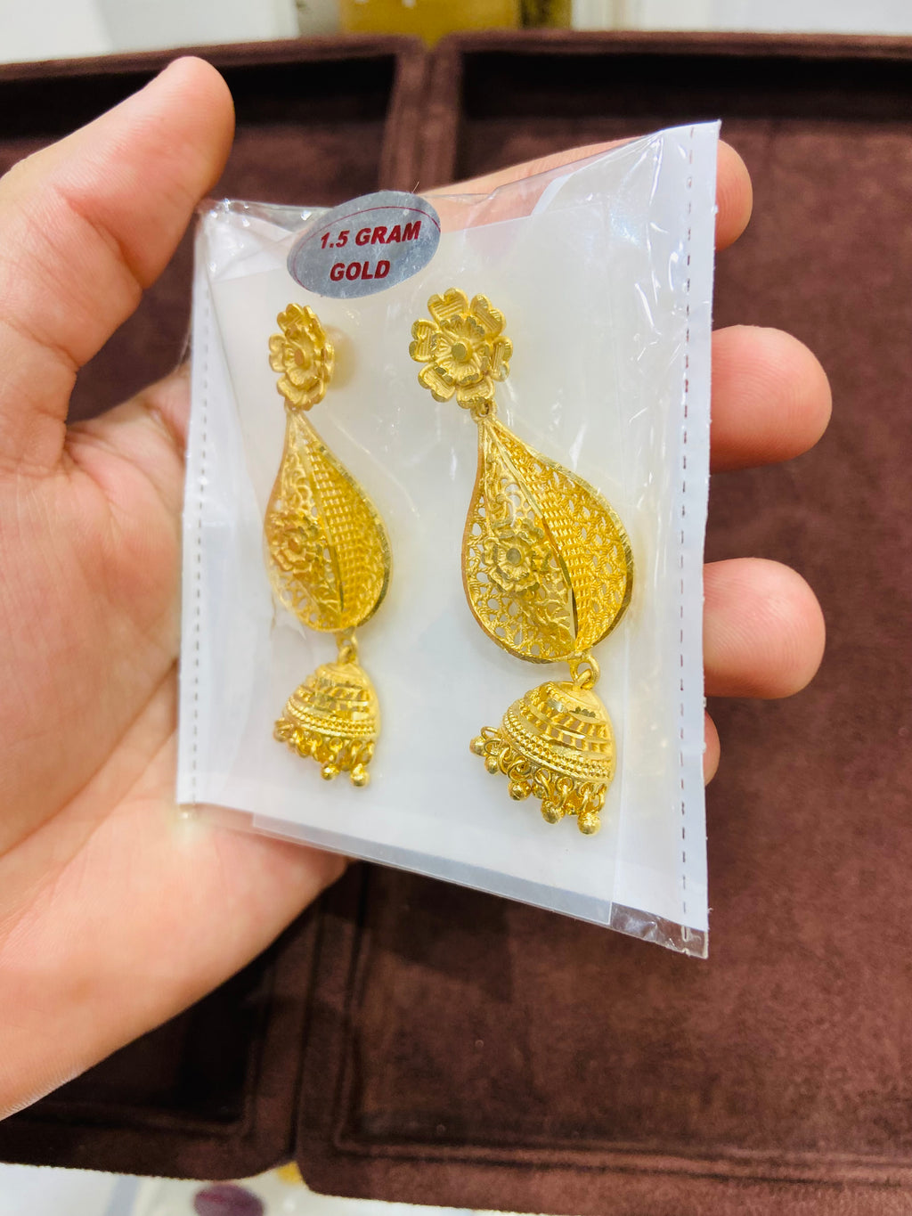 Traditional Ladies Gold Jhumka - ER15