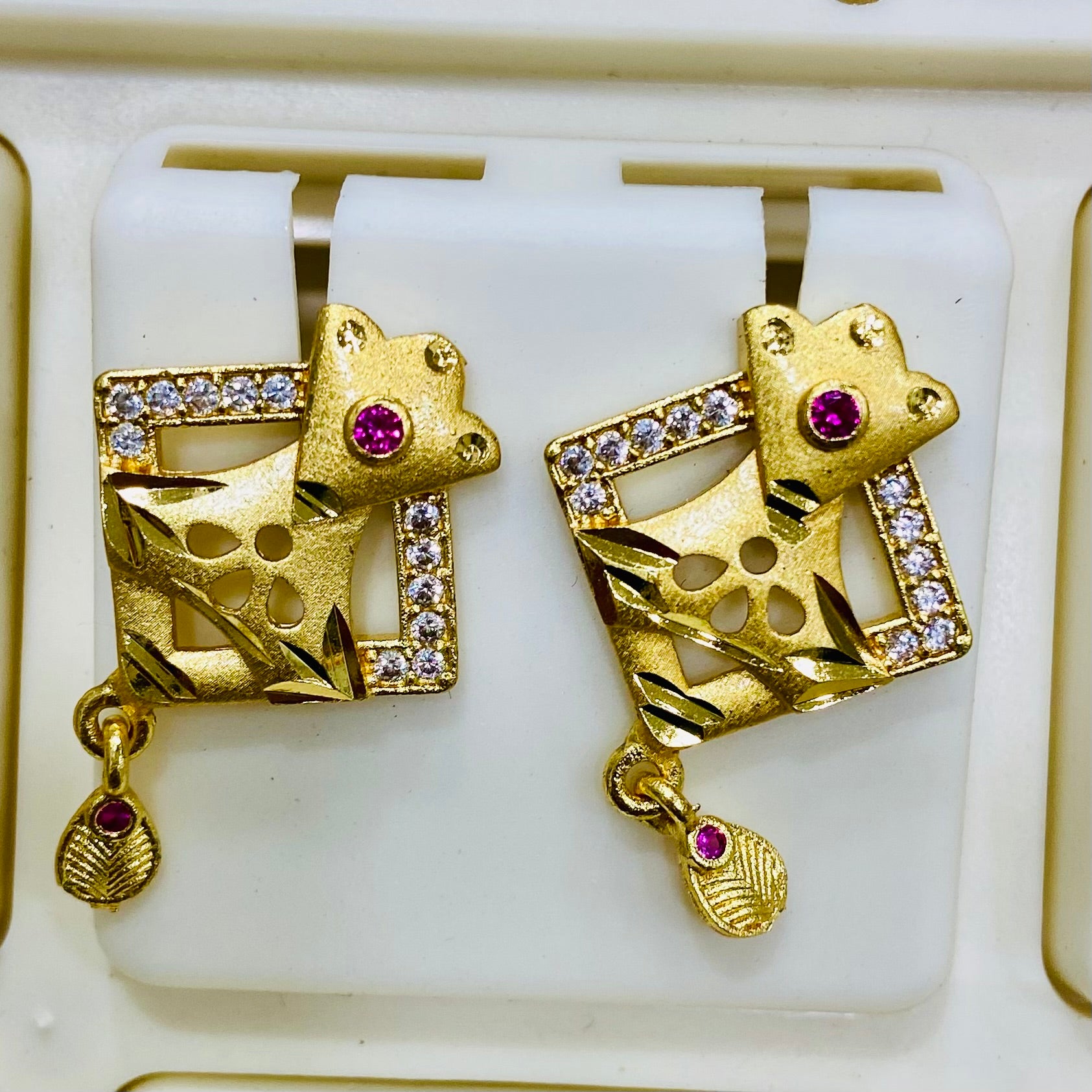 Stylish Gold Studs for Women - ER25