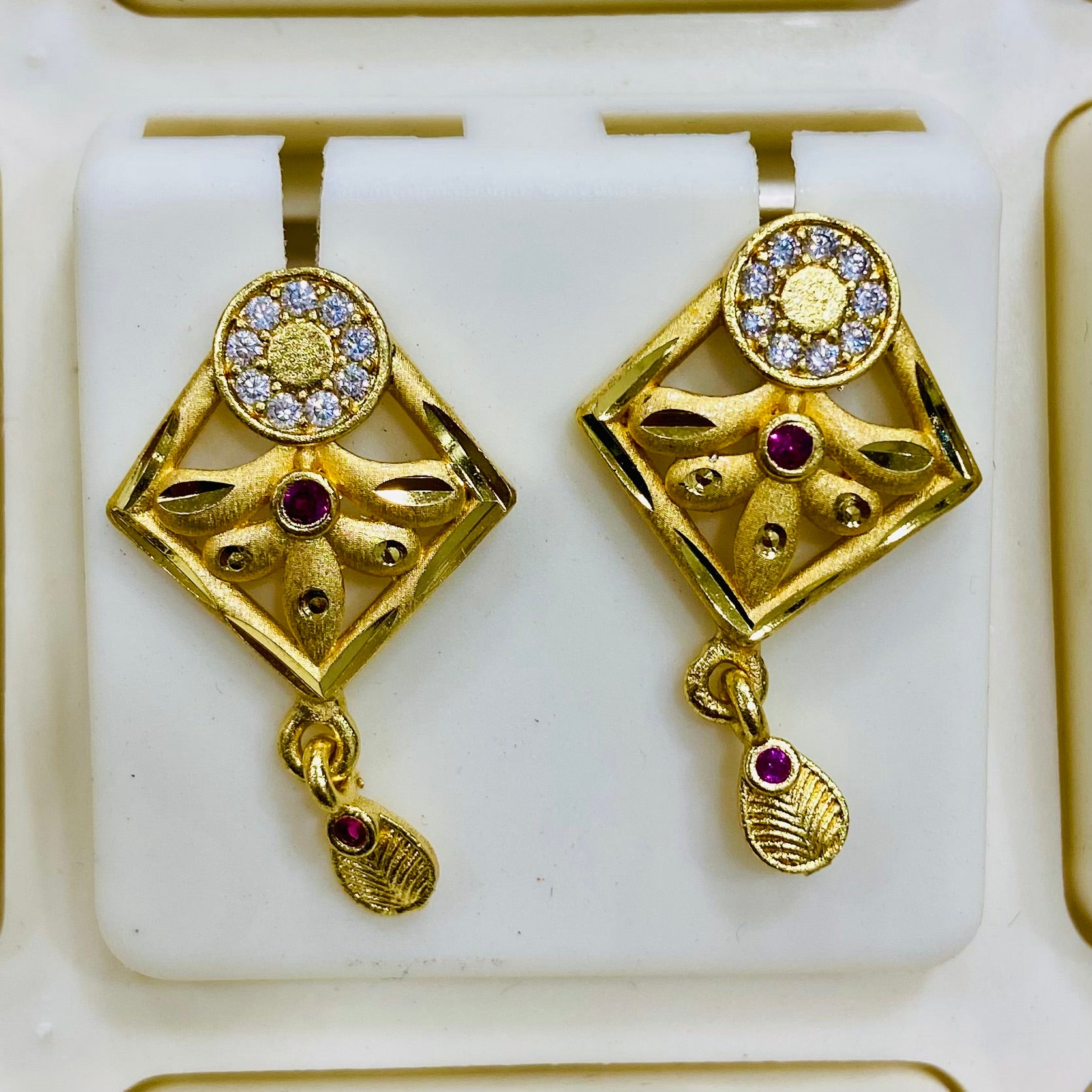 Stylish Gold Studs for Women - ER20